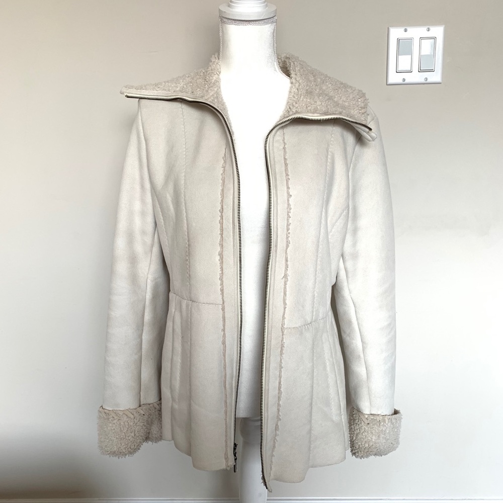 JONES NEW YORK Faux fur zip up jacket